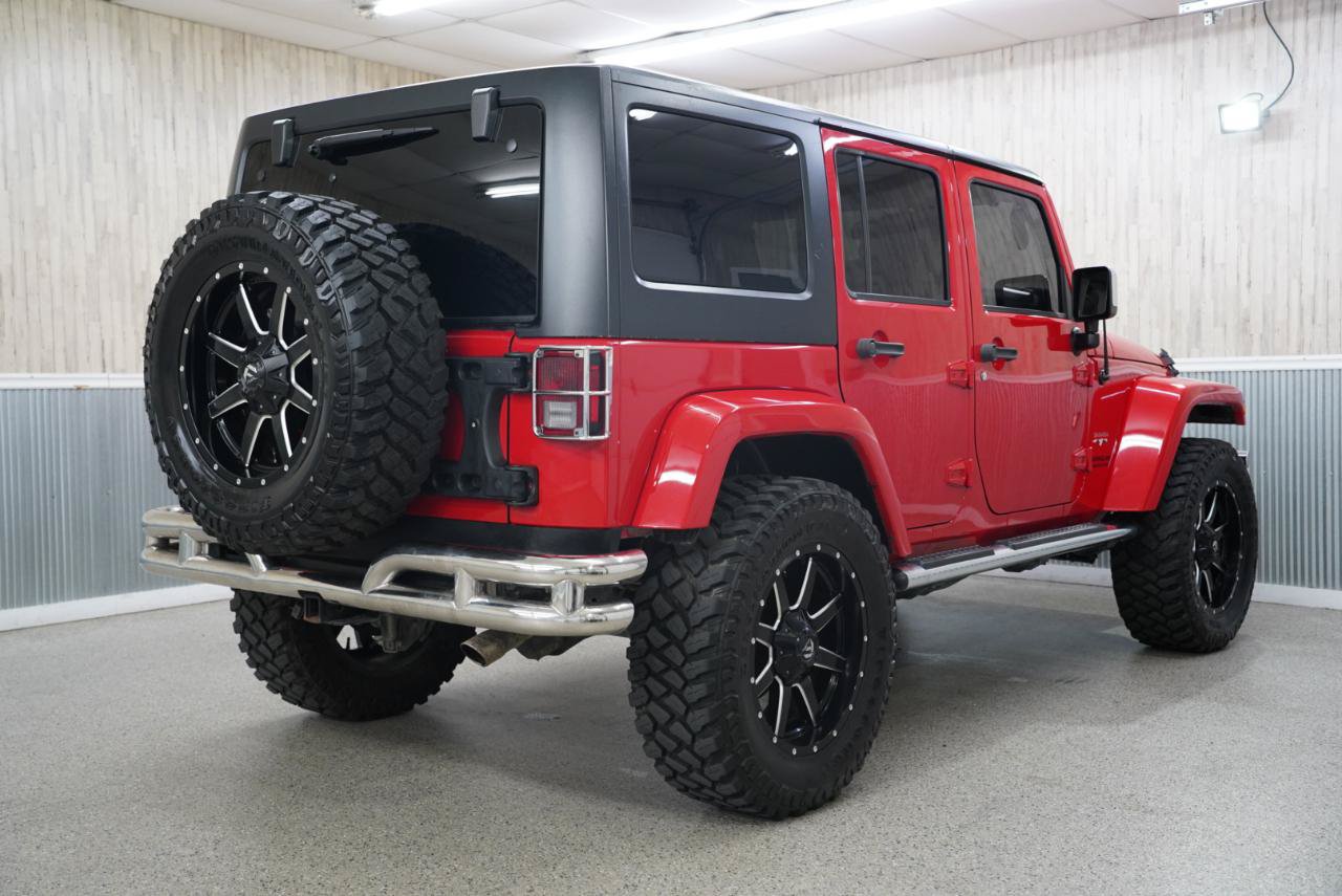Used 2017 Jeep Wrangler Unlimited Sahara w/ Dual Top Group AWD/4WD image 8