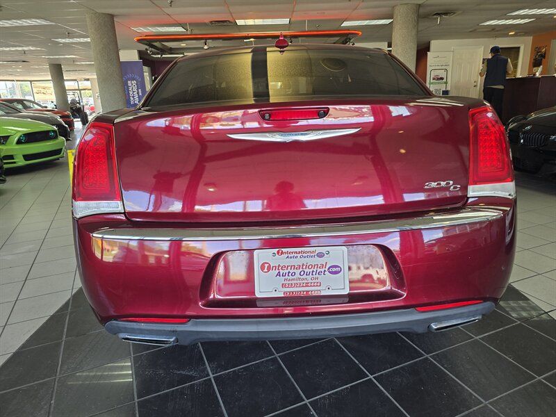 Used 2017 Chrysler 300 C w/ Harman/Kardon Audio Group RWD image 5