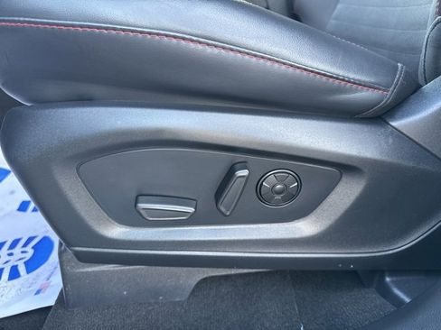 Used 2025 Ford Explorer ST-Line w/ Premium Package image 16