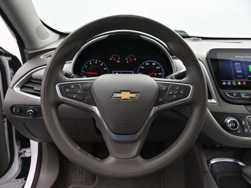 Used 2022 Chevrolet Malibu LT image 15