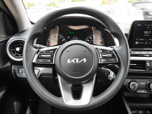 Used 2023 Kia Forte LXS FWD image 18