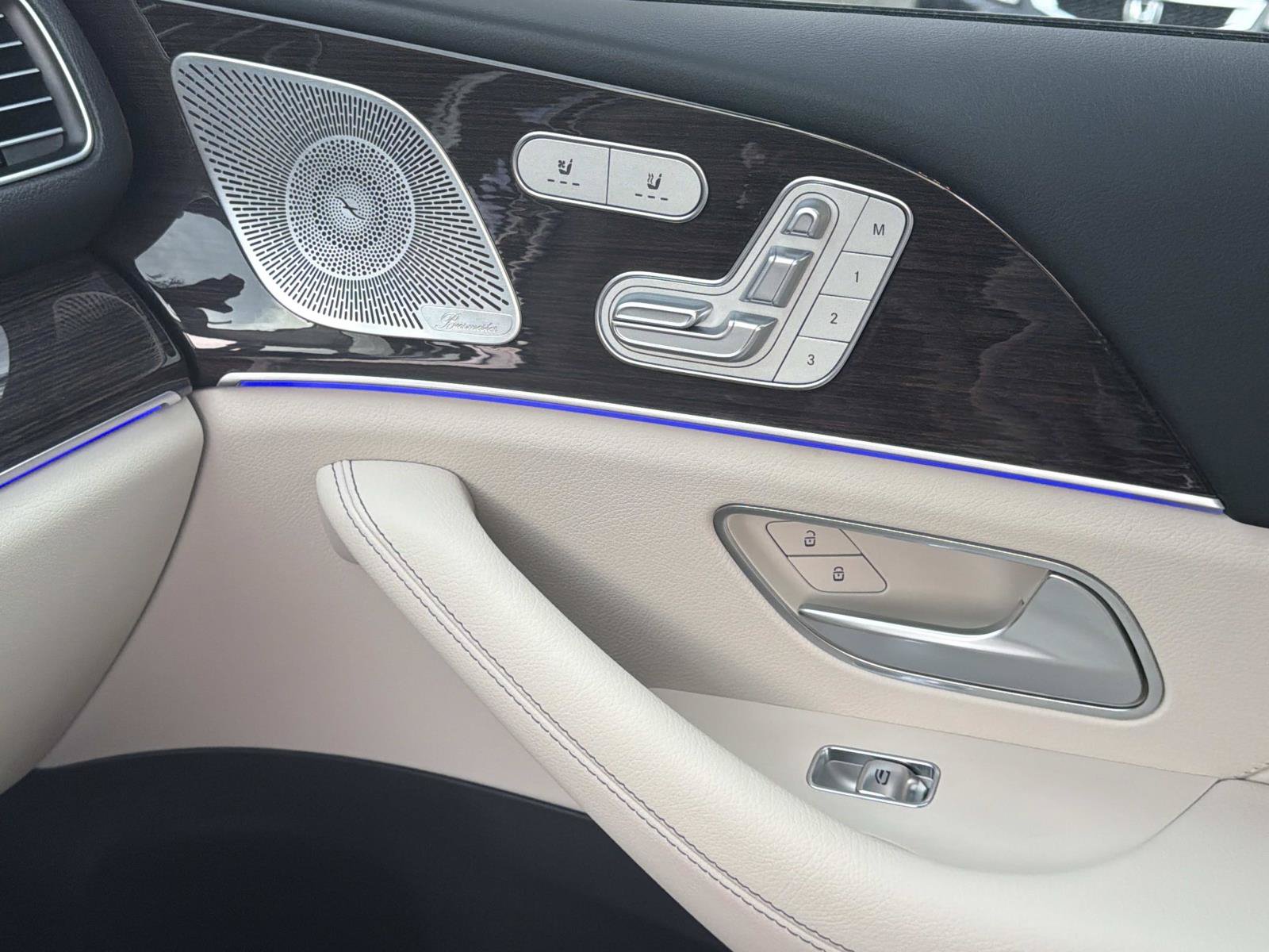 Certified 2025 Mercedes-Benz GLE 350 4MATIC image 19
