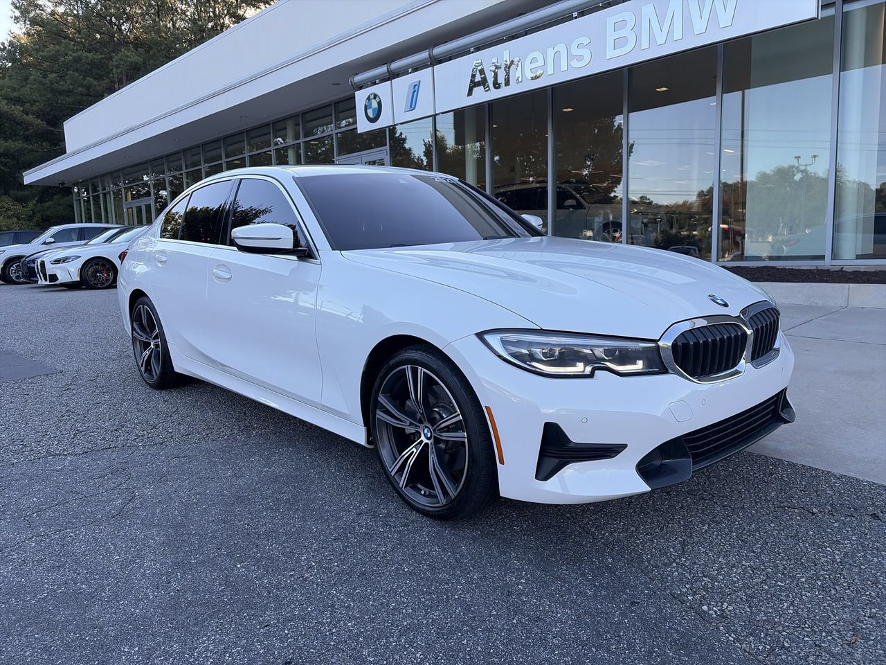 Used 2021 BMW 330i Sedan w/ Premium Package RWD image 2