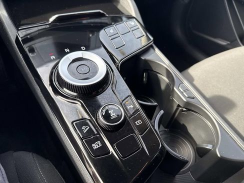 Used 2023 Kia Sportage LX image 24