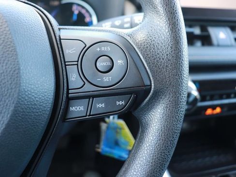 Used 2025 Toyota RAV4 LE image 21