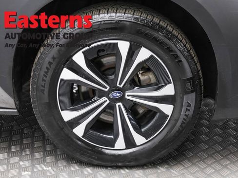 Used 2023 Subaru Solterra AWD image 30