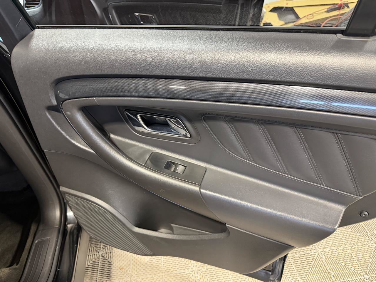 Used 2012 Ford Taurus SHO AWD/4WD image 14