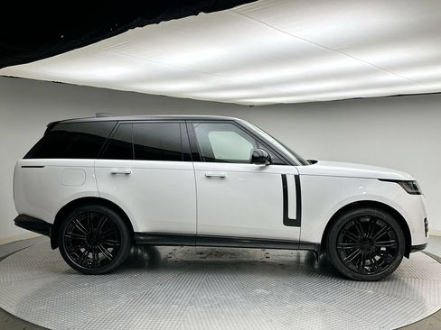 New 2026 Land Rover Range Rover SE AWD/4WD image 4