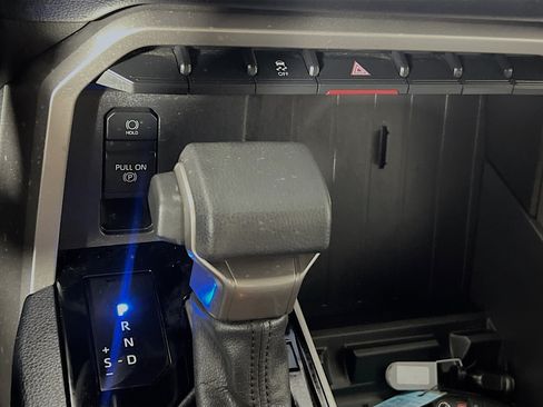 Used 2025 Toyota Tundra SR5 w/ SR5 Convenience Package RWD image 24