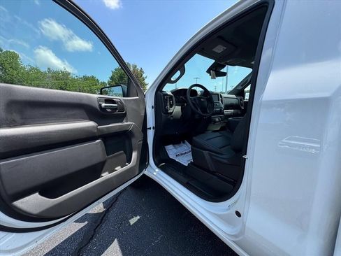Used 2026 Chevrolet Silverado 1500 W/T w/ WT Value Package AWD/4WD image 11