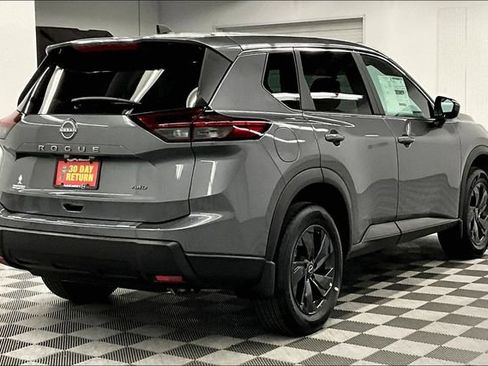 New 2026 Nissan Rogue SV w/ Cold Weather Package AWD/4WD image 16