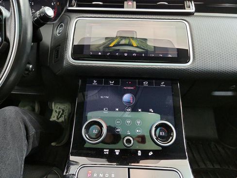 Used 2018 Land Rover Range Rover Velar R-Dynamic SE image 20