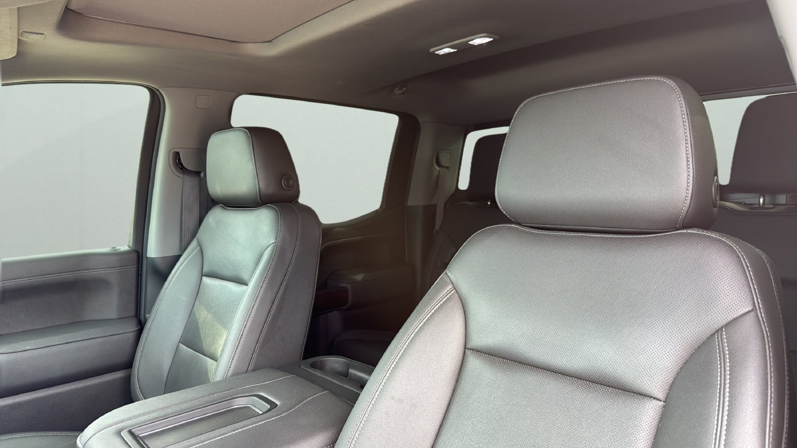 Used 2022 GMC Sierra 1500 SLT AWD/4WD image 9