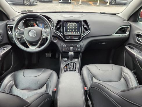 Used 2019 Jeep Cherokee Limited image 8