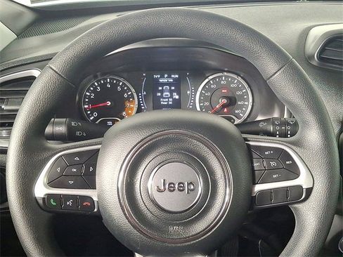Used 2018 Jeep Renegade Sport w/ Power & Air Group image 19