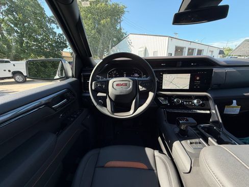 New 2026 GMC Sierra 1500 AT4 w/ AT4 Preferred Package AWD/4WD image 2