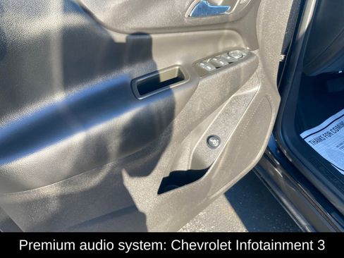 Used 2022 Chevrolet Equinox LT w/ Driver Convenience Package image 13