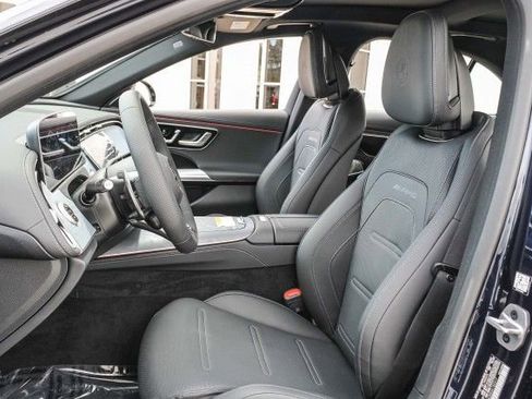 New 2025 Mercedes-Benz E 53 AMG e 4MATIC Sedan image 17