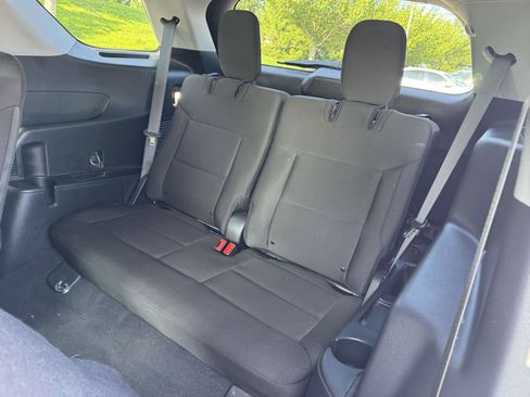 Certified 2022 Ford Explorer XLT w/ Class IV Trailer Tow Package image 15