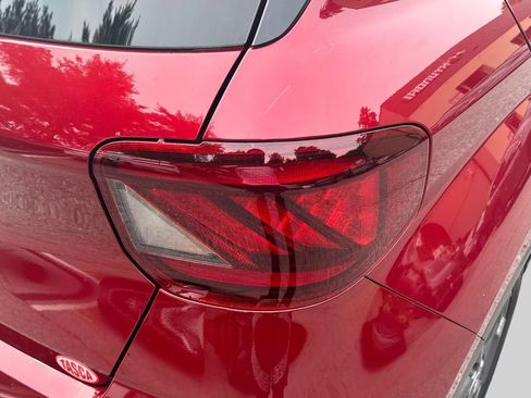 Certified 2024 Hyundai Venue Limited FWD image 10