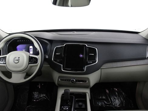 Certified 2024 Volvo XC90 T8 Plus w/ Protection Package Premier image 7