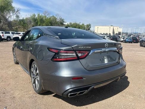 Used 2019 Nissan Maxima Platinum w/ Sport Mat Group FWD image 3