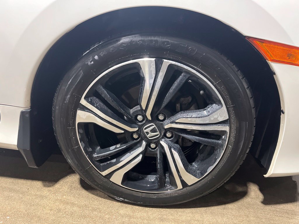 Used 2018 Honda Civic Touring image 11