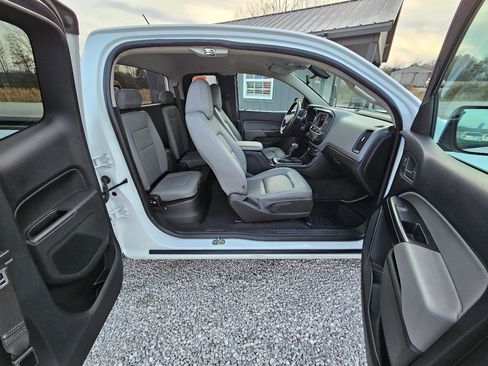 Used 2019 Chevrolet Colorado W/T w/ WT Convenience Package image 24