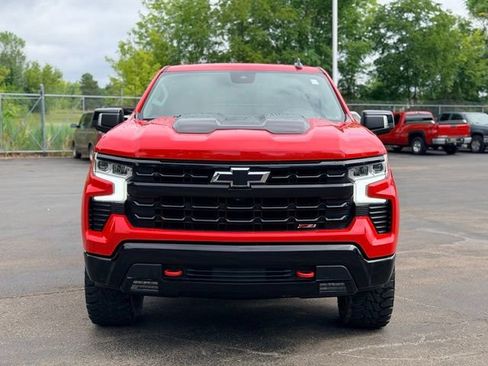 Used 2022 Chevrolet Silverado 1500 LT Trail Boss w/ Convenience Package II AWD/4WD image 3