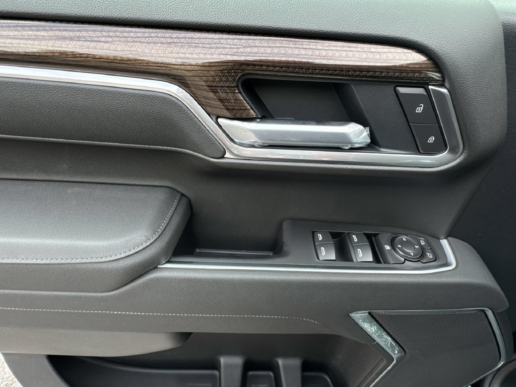 New 2026 Chevrolet Silverado 1500 RST AWD/4WD image 15