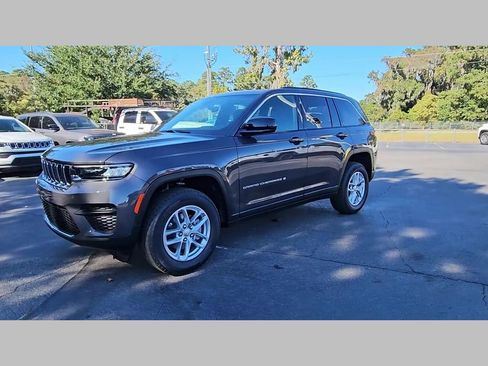 New 2025 Jeep Grand Cherokee Laredo image 40