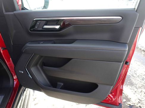 New 2026 Chevrolet Tahoe Premier w/ Sun And Tow Package AWD/4WD image 25