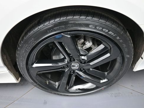 Certified 2022 Honda Accord Sport image 15