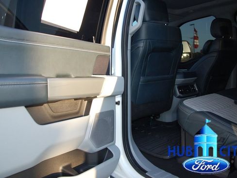 Used 2024 Ford F250 Limited w/ FX4 Off-Road Package AWD/4WD image 13
