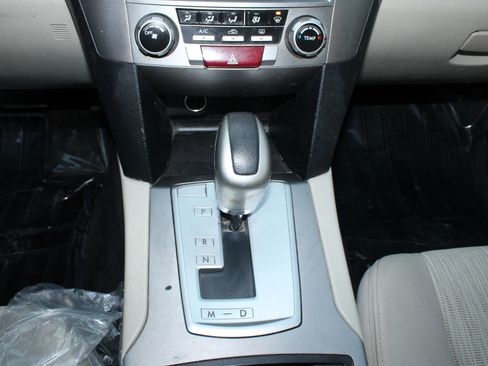 Used 2014 Subaru Outback 2.5i w/ Alloy Wheel Package image 18