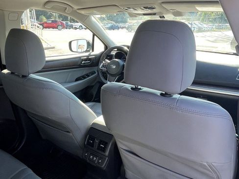 Used 2019 Subaru Outback 3.6R Limited image 12
