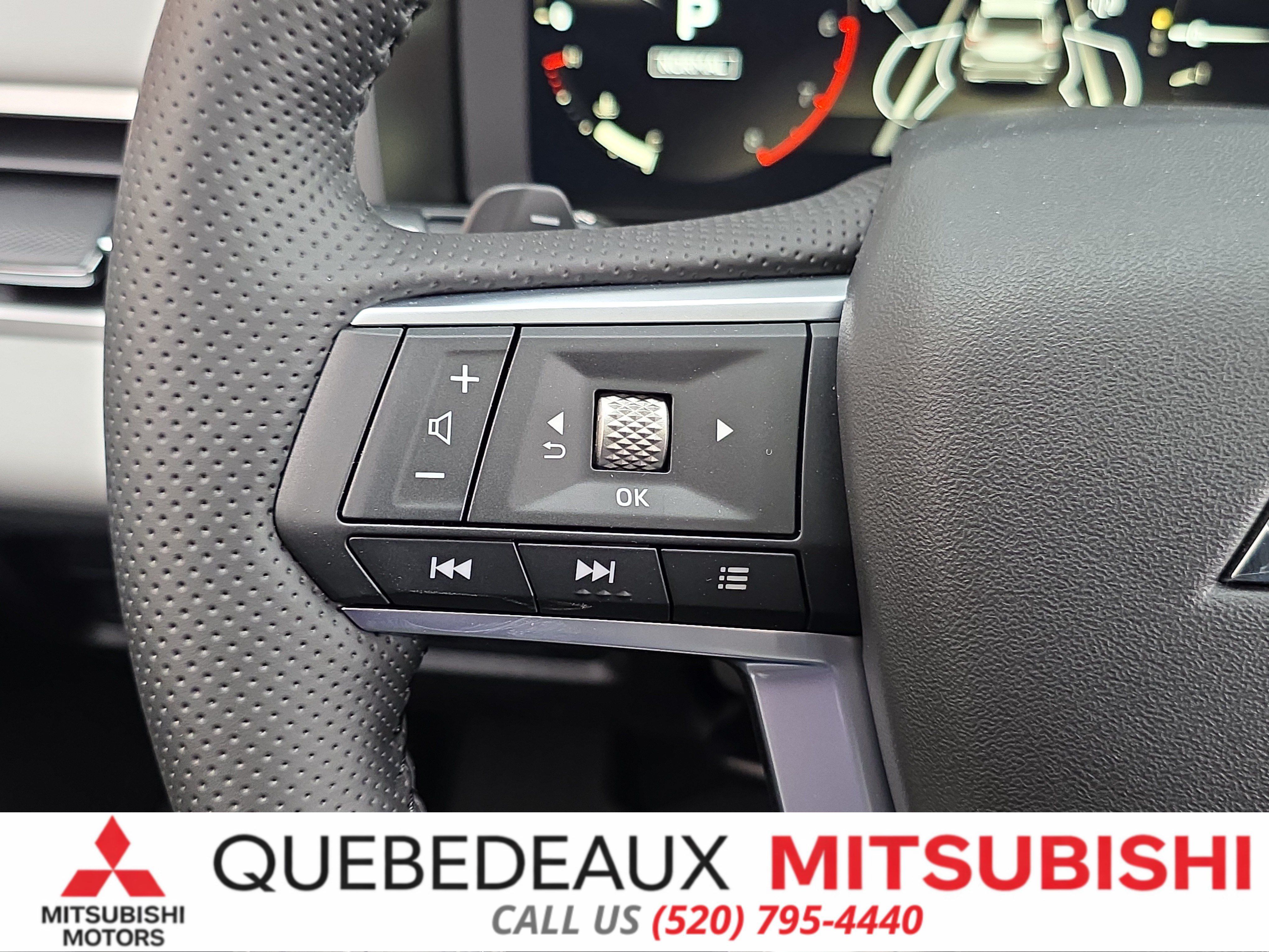 New 2026 Mitsubishi Outlander SE FWD image 17