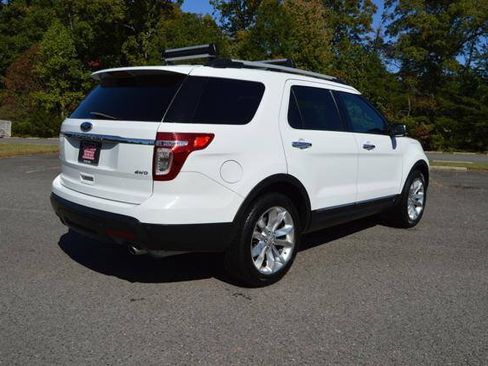 Used 2013 Ford Explorer XLT AWD/4WD image 8