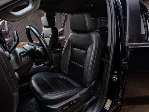 Used 2021 Chevrolet Silverado 1500 LT Trail Boss w/ Convenience Package II image 29