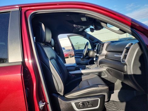 Used 2023 RAM 1500 Laramie AWD/4WD image 29