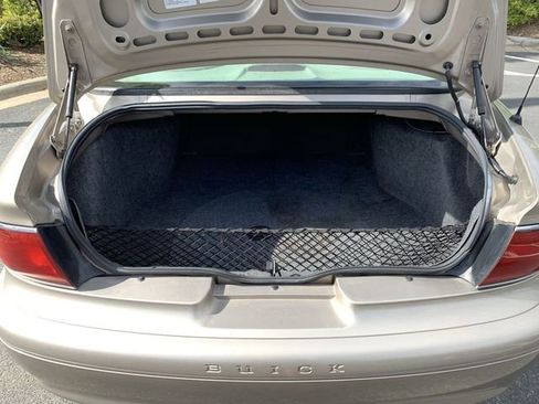 Used 2003 Buick Century Custom image 28