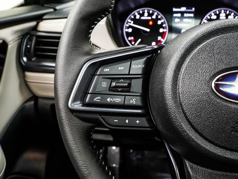 Used 2025 Subaru Forester Limited image 37