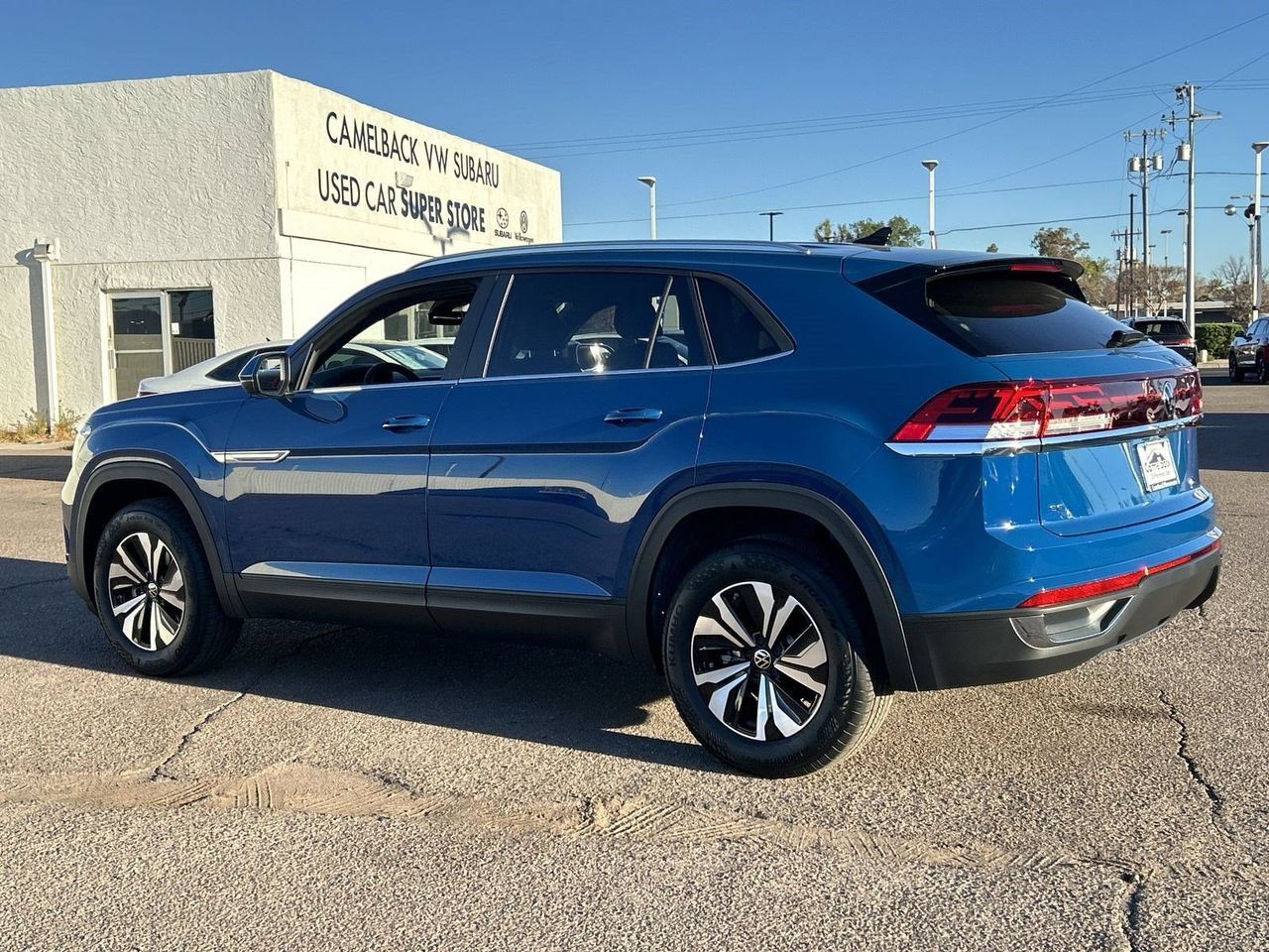 New 2026 Volkswagen Atlas Cross Sport SE FWD image 4