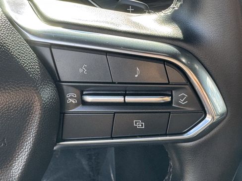 Used 2025 Chevrolet Suburban Z71 image 23