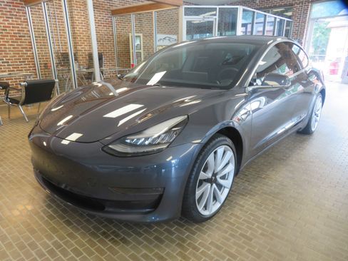 Used 2019 Tesla Model 3 Performance AWD/4WD image 1