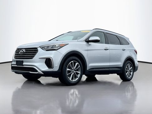 Used 2017 Hyundai Santa Fe SE image 13