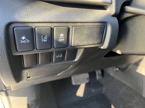 New 2024 Mitsubishi Eclipse Cross SE image 21