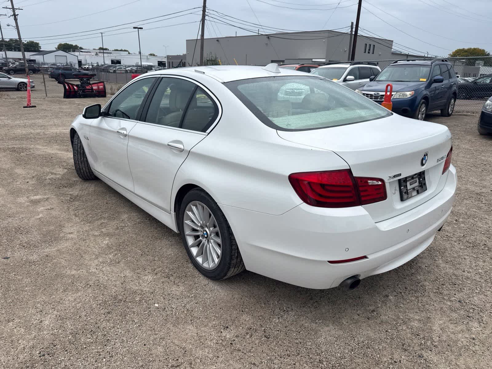 Used 2013 BMW 535i xDrive Sedan AWD/4WD image 2
