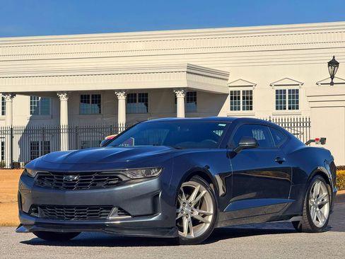 Used 2021 Chevrolet Camaro LT w/ RS Package image 2