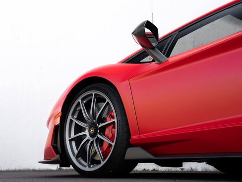 Used 2019 Lamborghini Aventador SVJ image 17